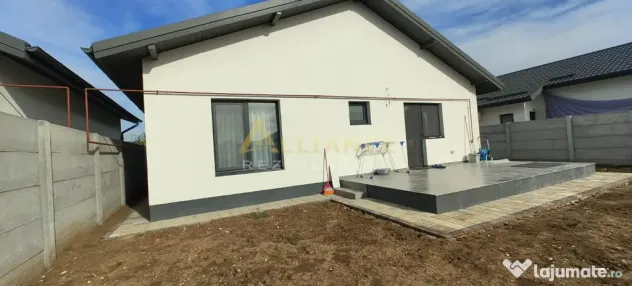 CASA PARTER -3 camere-2 BAI-TEREN 320 MP