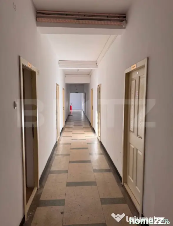 Clădire pentru birouri și servicii, 584 mp, zona Mureșeni