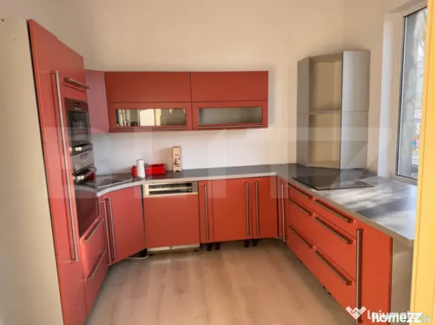Clădire pentru birouri și servicii, 584 mp, zona Mureșeni