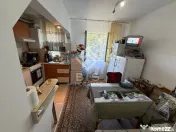 Apartament de vanzare 3 camere - zona Decebal
