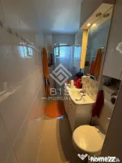 Apartament de vanzare 3 camere - zona Decebal