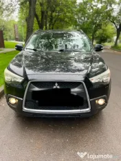 Vând Mitsubishi ASX 