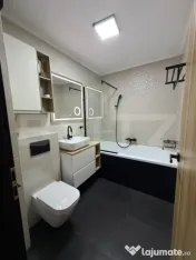 Apartament 3 camere, modern, parcare, zona Cetatii 