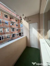 Apartament 3 camere, modern, parcare, zona Cetatii 