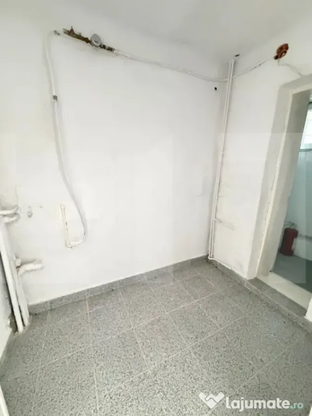 Garzoniera, parter, 21mp, zona Plevna la 3 min distanta de P