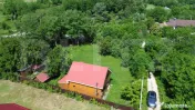 Cabană de poveste pe malul râului | Refugiu în natură, t 