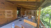 Cabană de poveste pe malul râului | Refugiu în natură, t 