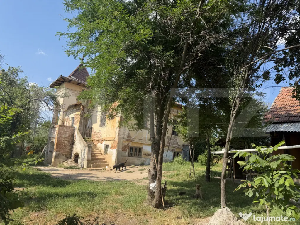 Conac cu priveliste panoramica, Lesile, 1200 mp teren