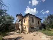 Conac cu priveliste panoramica, Lesile, 1200 mp teren