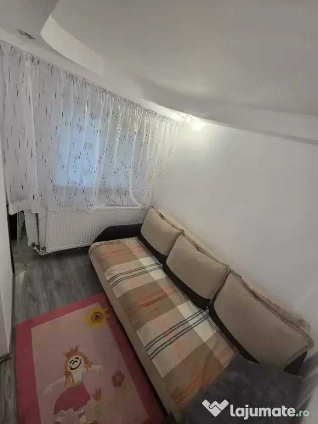 Vand apartament 2 camere Micro 20