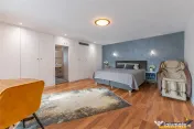 FILM 3D! Vila high tech, cu semineu, jacuzzi, terasa, 7 came 
