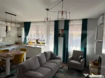 Apartament 3 camere, 75 mp, balcon, parcare, zona Baza Sport