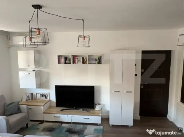Apartament 3 camere, 75mp, balcon, parcare, zona Parc Poligo