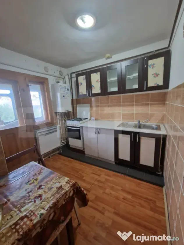 Apartament 2 camere, 50 mp, zona Obcini