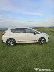 Peugeot 3008 HYbrid 