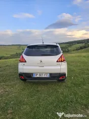 Peugeot 3008 HYbrid 