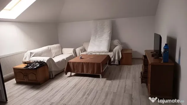 Apartament 2 camere de închiriat