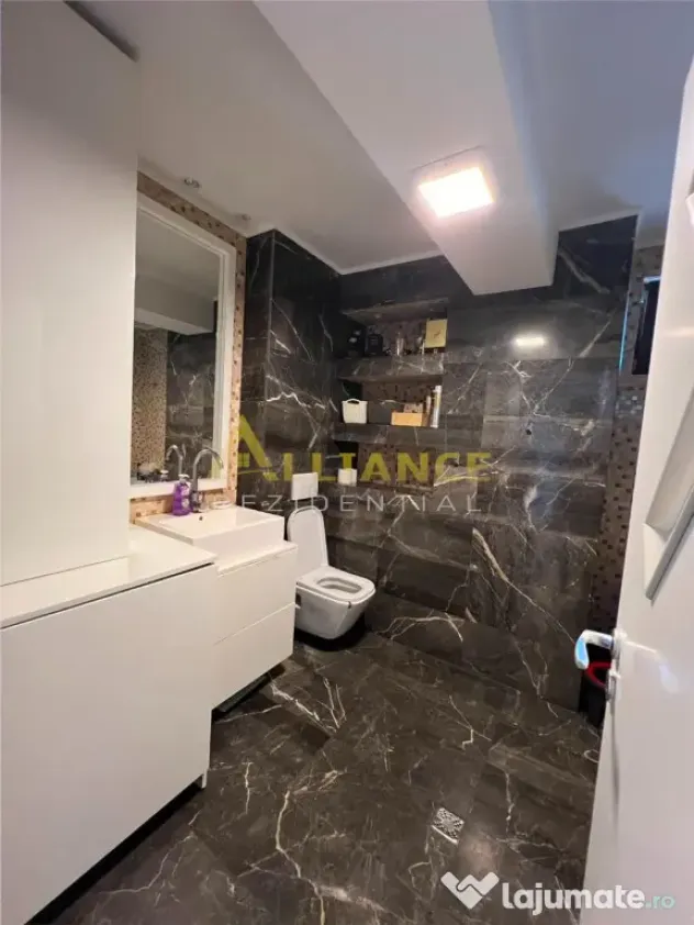 {245 MP} Penthouse cu 4 camere - 2 bai | Metalurgiei
