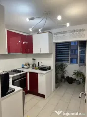 Apartament 3 camere, decomandat - zona Triaj