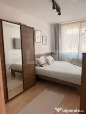 Apartament cu 3 camere de vânzare, Garaj subteran, Zona Cen