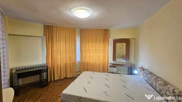 Apartament 3 camere , in Fundatie,INDEPENDENTEI