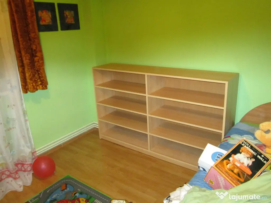 Corp mobilier in stare foarte buna