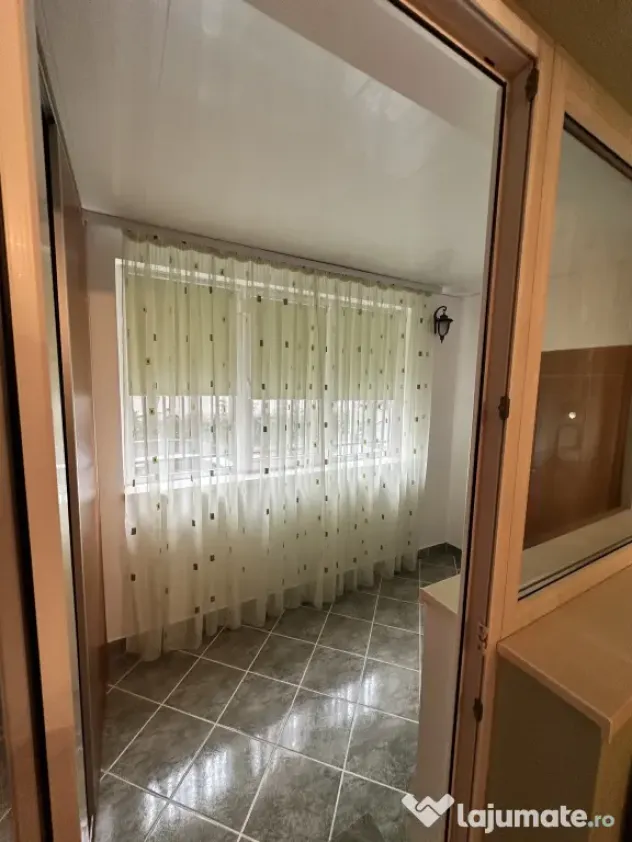 Apartament 3 camere | Zona Orizont / Piața Big | pret negociabil