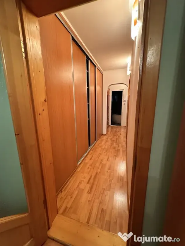 Apartament 3 camere | Zona Orizont / Piața Big | pret negociabil