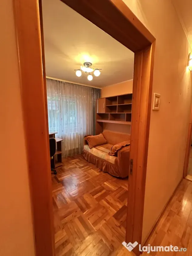 Apartament 3 camere | Zona Orizont / Piața Big | pret negociabil