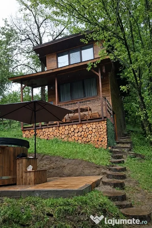 cabana de închiriat cu ciubar jacuzzi