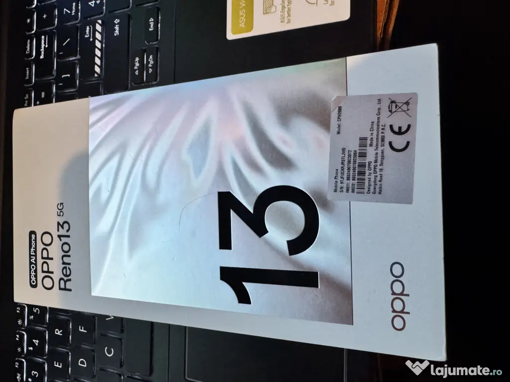 OPPO RENO 13 5G liber de retea