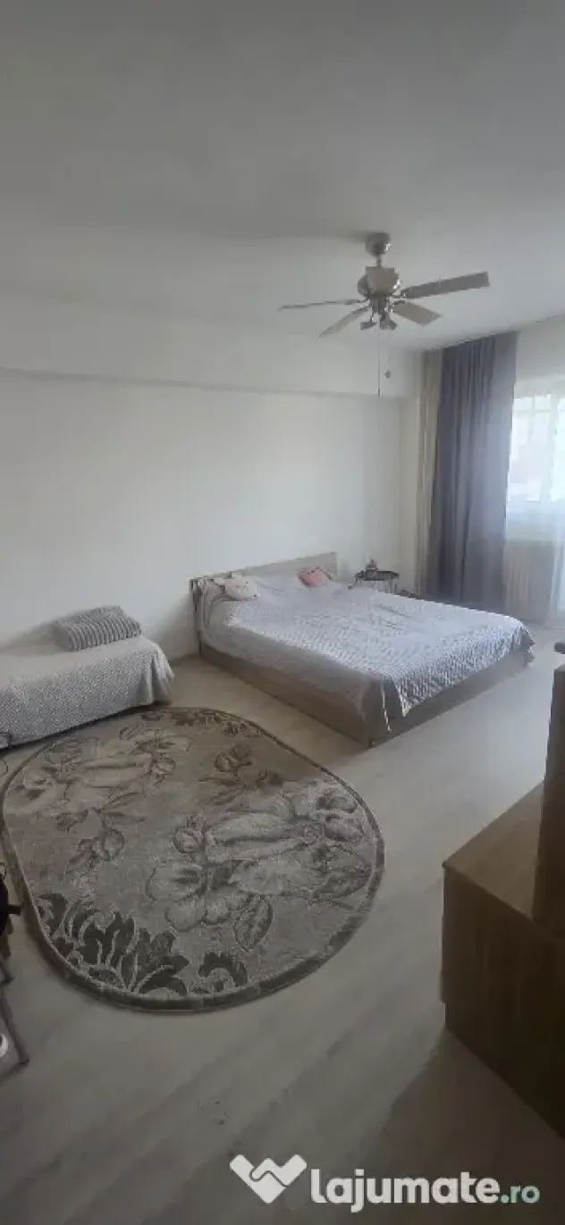 Vand apartament cu 1 camera Soarelui