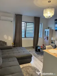Apartamente 3 camere cu curte in vila