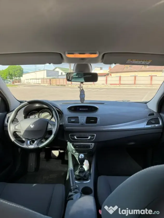 Vând Renault Megane 3, ediție limitată, an fabricație 2015