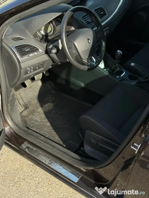 Vând Renault Megane 3, ediție limitată, an fabricație 2015