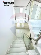 Casă / Vilă cu 4 camere de vânzare în zona Bariera Va... 