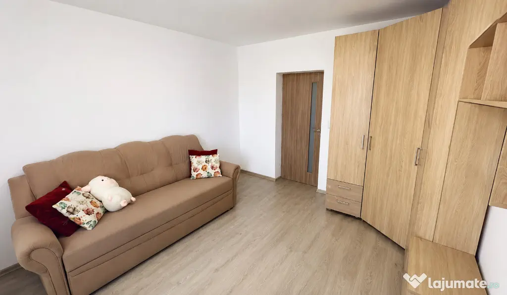 Apartament 3 camere, mobilat, utilat, parcare, boxa, zona Sanpetru!