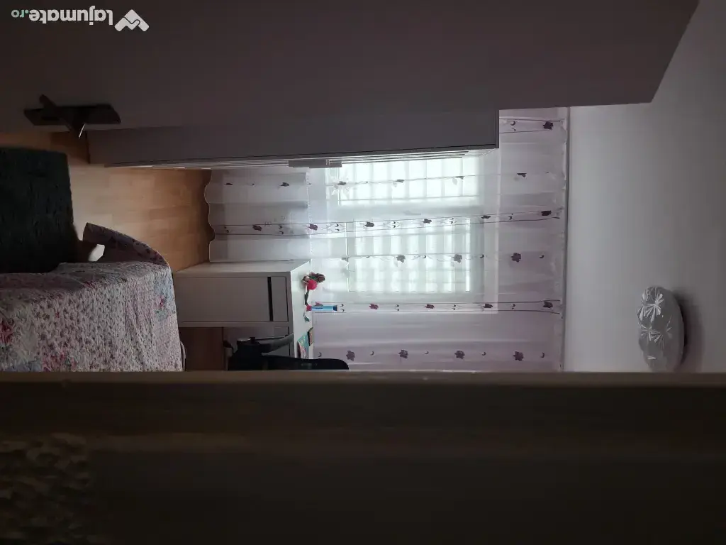 Apartament 3 camere 1 min. de Parcul Mihai-Viteazul.
