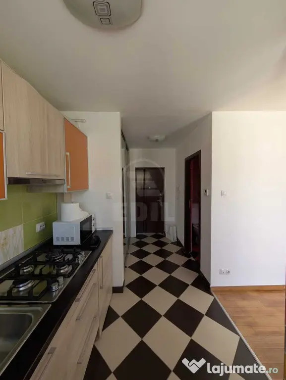 Apartament de o camera, Porii numerele mici !