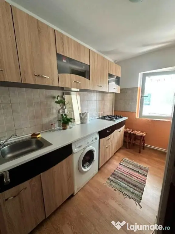 Apartament cu 1 cameră decomandat - etaj 1 - zona Gării In