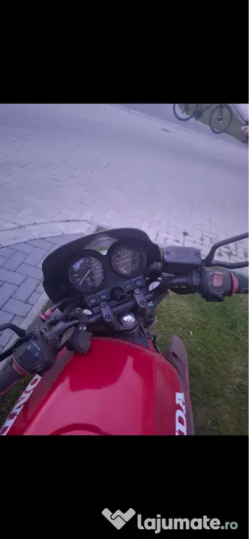 Motocicleta Honda CB 500