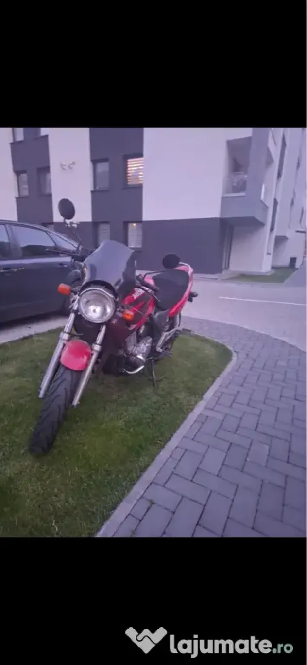 Motocicleta Honda CB 500