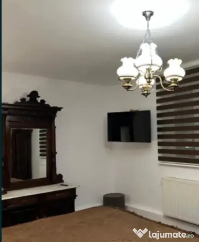 Apartament cu 3 camere, decomandat - Centrul Istoric