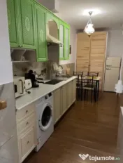 Apartament cu 3 camere, decomandat - Centrul Istoric 