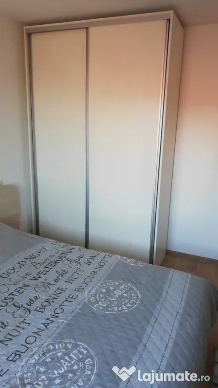 Apartament cu 2 camere de închiriat