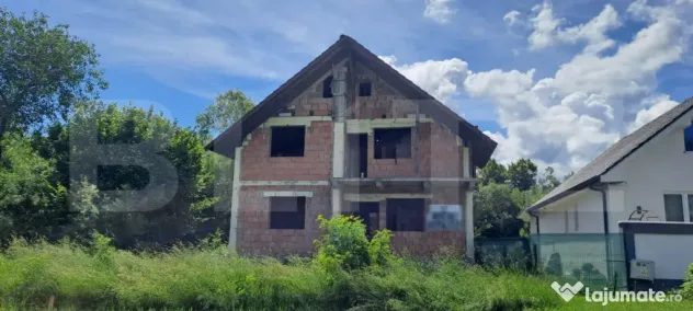Vilă din cărămidă în Victoria — finisează-o după vi