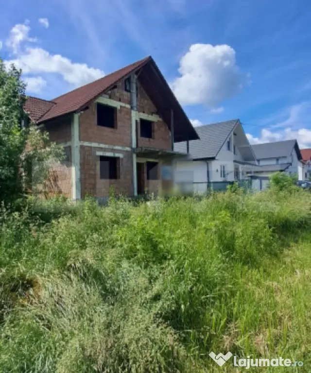 Vilă din cărămidă în Victoria — finisează-o după vi