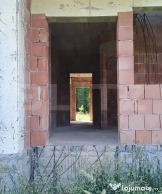 Vilă din cărămidă în Victoria — finisează-o după vi