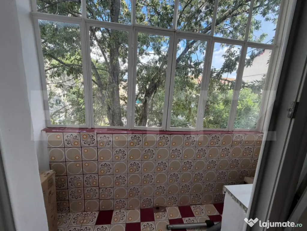 Apartament cu 3 camere de vanzare in Rogerius