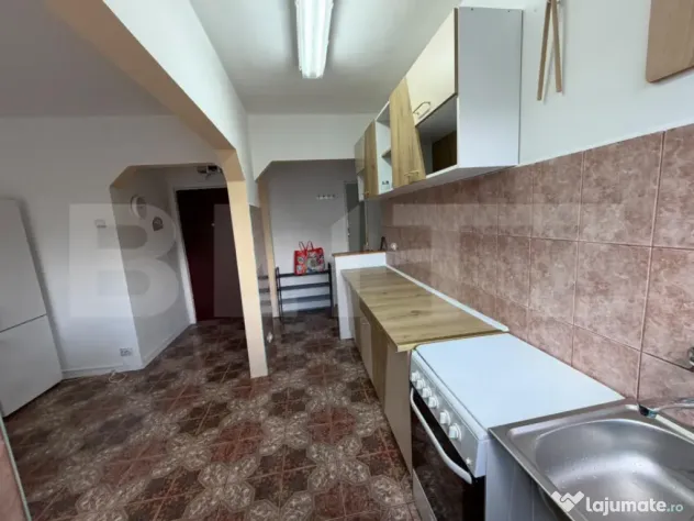 Apartament cu 3 camere de vanzare in Rogerius